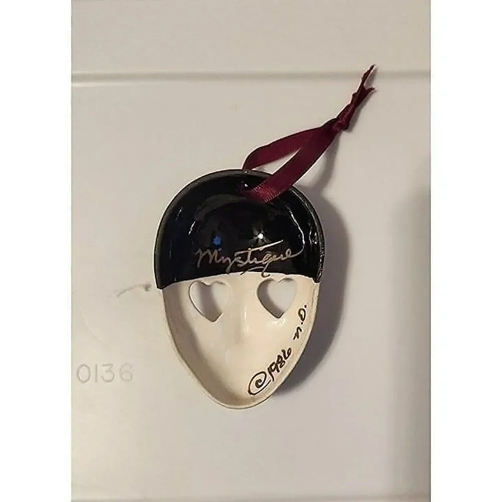 Vintage Christmas Ornament Lot - Picture 8 of 9